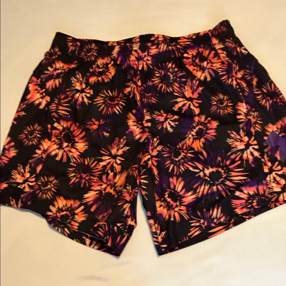 Under Armour Pink and Blue Patterned shorts with pockets NWOT